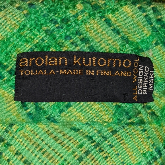 Vintage Arolan Kutomo Poncho - Picture 2 of 3
